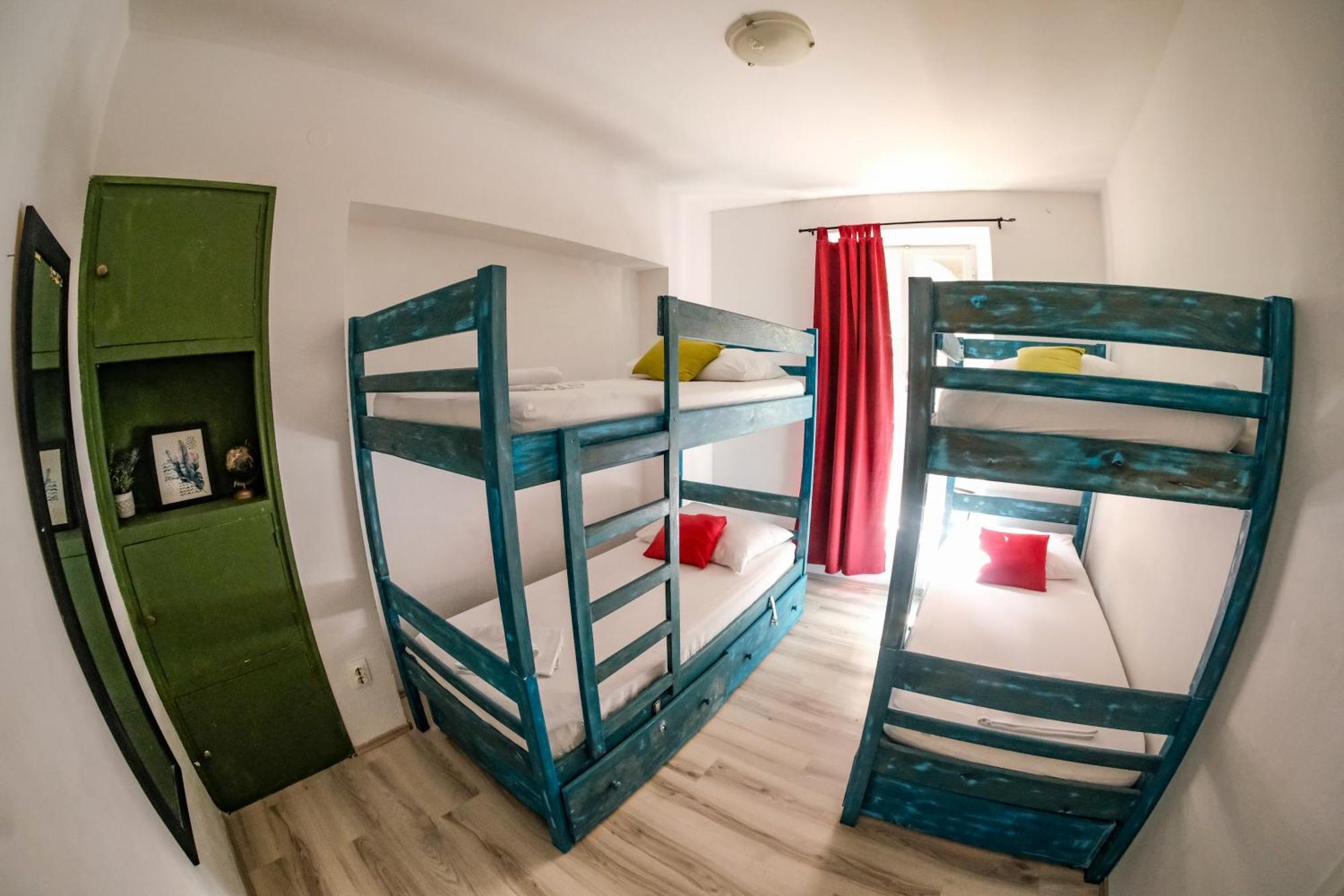 White Rabbit Hostel Hvar Town Zewnętrze zdjęcie