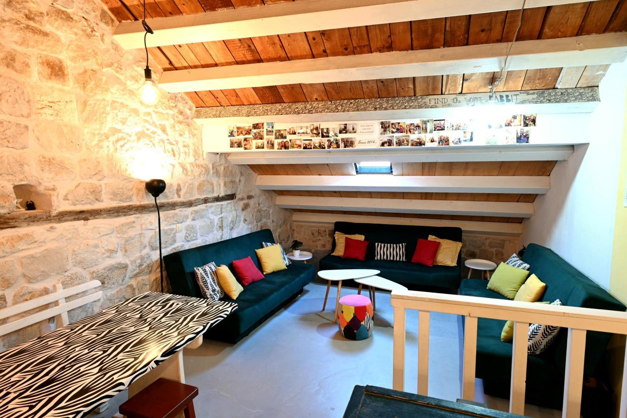 White Rabbit Hostel Hvar Town Zewnętrze zdjęcie