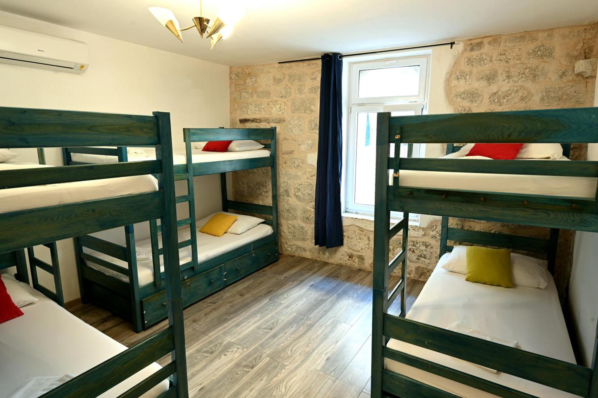White Rabbit Hostel Hvar Town Zewnętrze zdjęcie