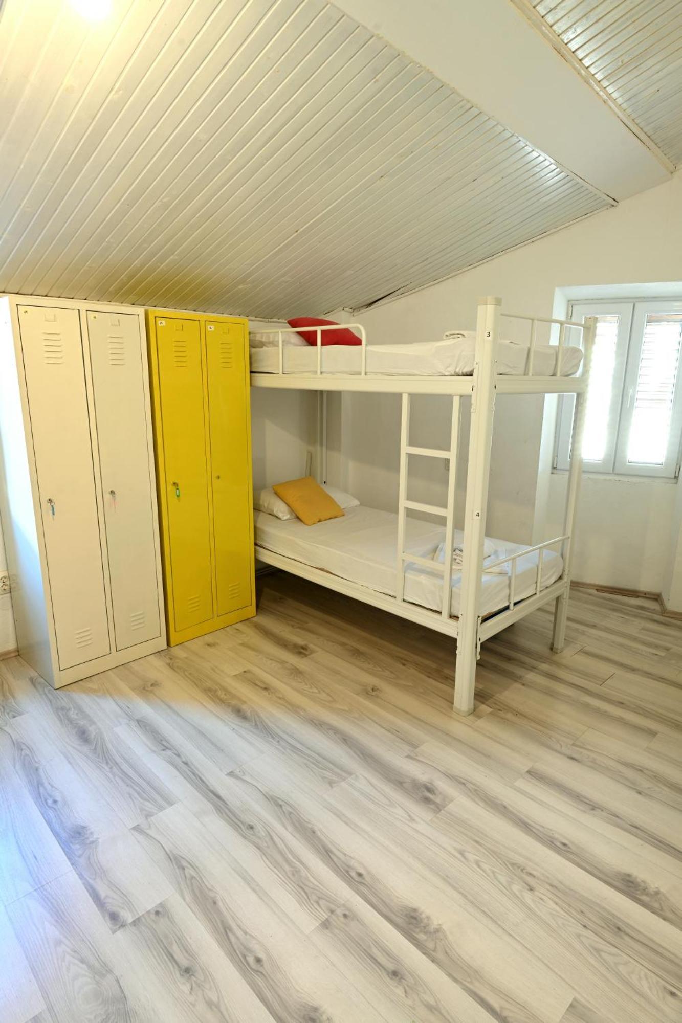 White Rabbit Hostel Hvar Town Zewnętrze zdjęcie
