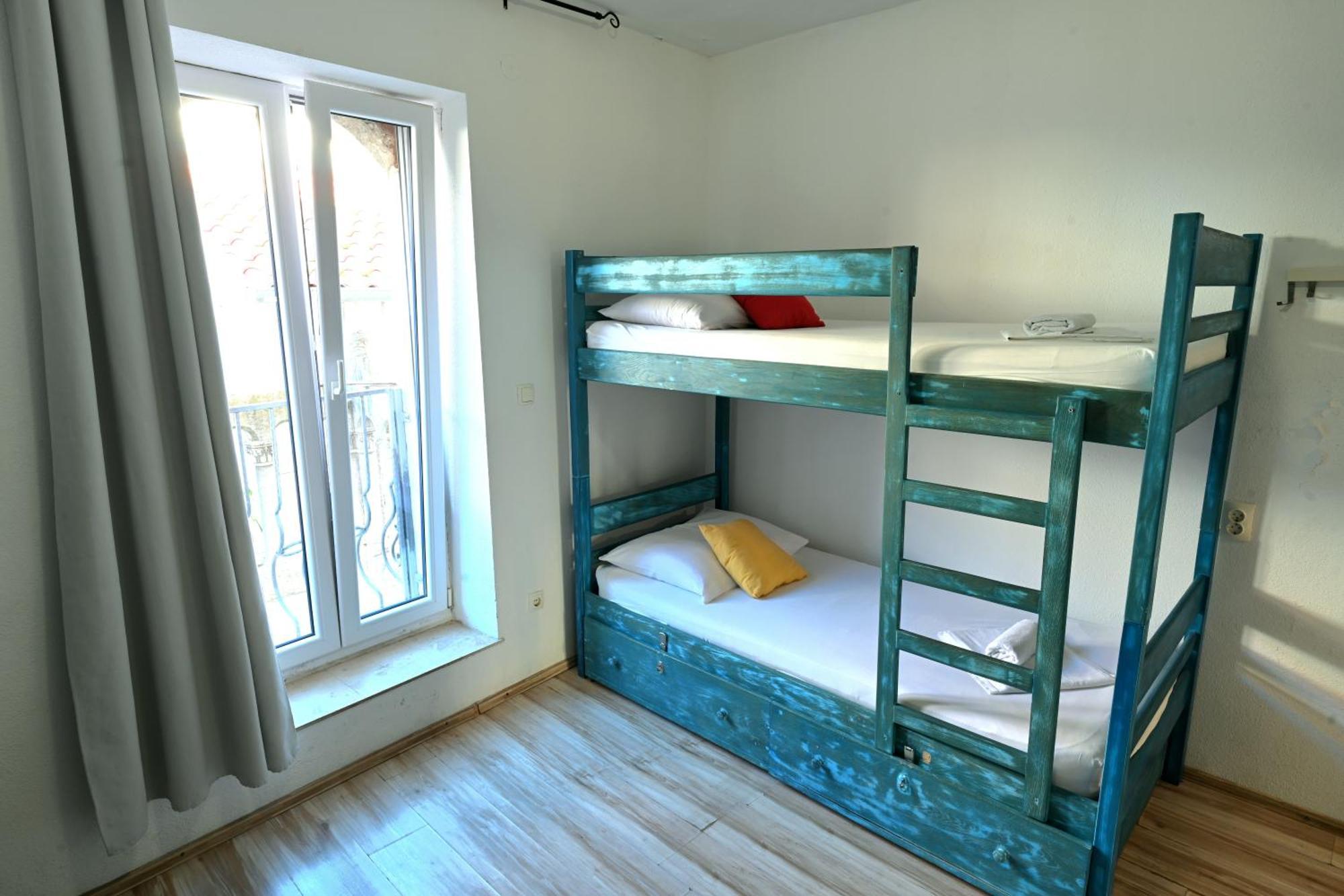 White Rabbit Hostel Hvar Town Zewnętrze zdjęcie