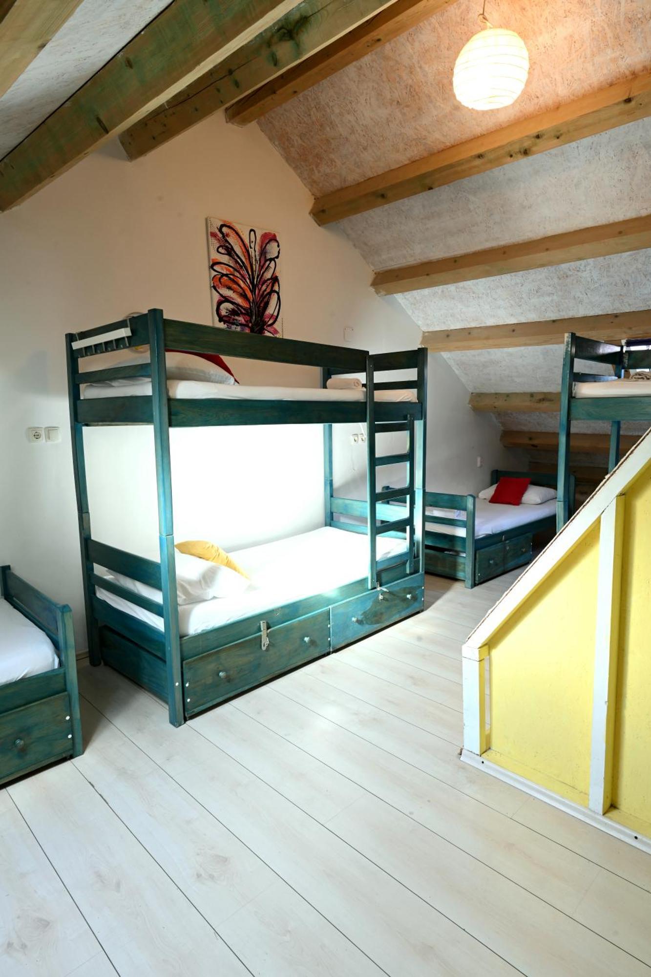 White Rabbit Hostel Hvar Town Zewnętrze zdjęcie